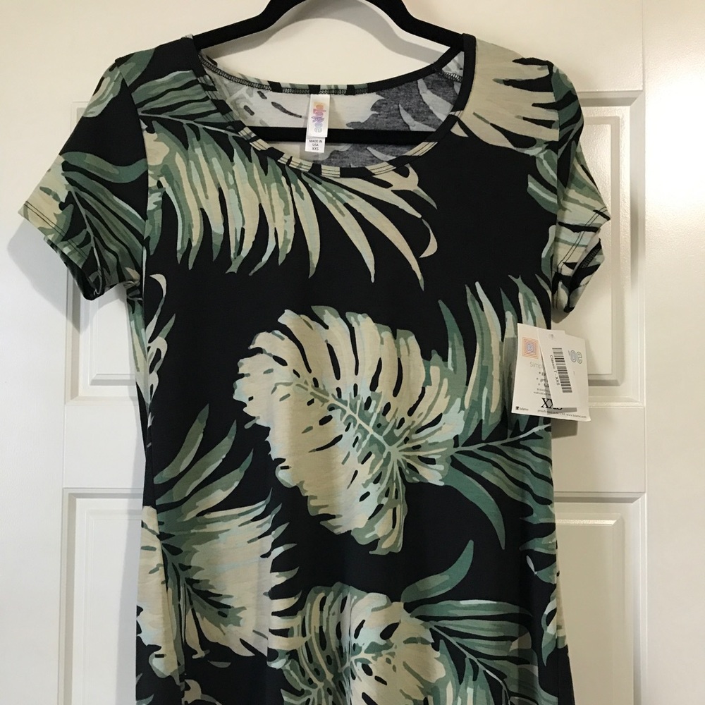 Lularoe Palm Leaf Classic T - XXS